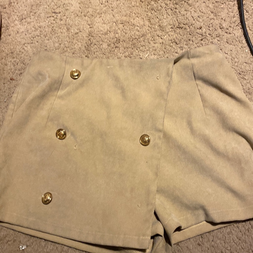 it’s a skort HYFVE